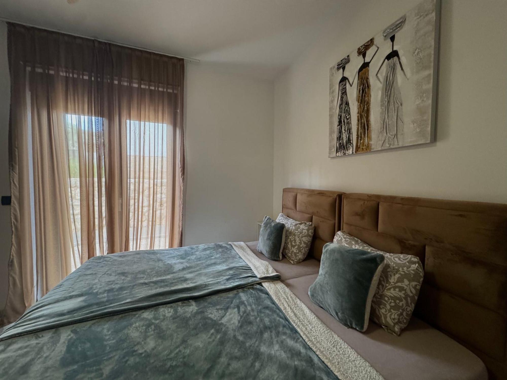 Golden Sunset Apartment Njivice Ngoại thất bức ảnh